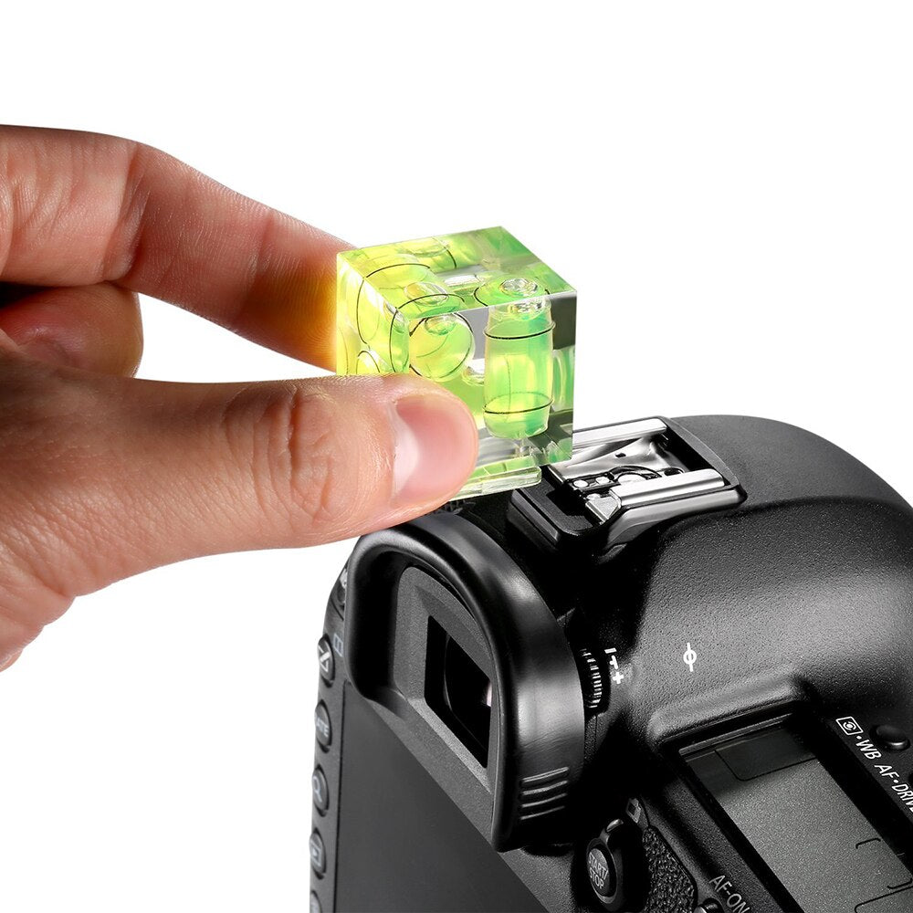 Three-Axis Hot-Shoe Bubble-Spirit Level for Cameras